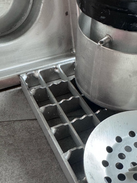 Kratka Ściekowa dolna KSD mini 200-110